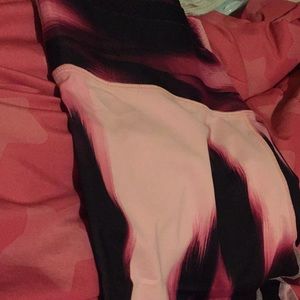 Leggings/ yoga pants